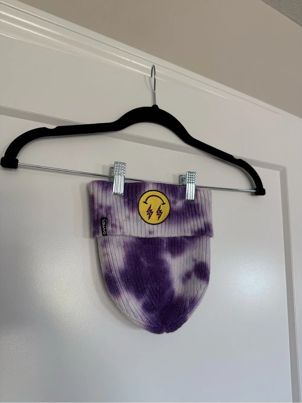 Purple Lightning Smiley Ribbed Knit Beanie – Festival Streetwear